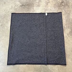 Lululemon Blanket Scarf Womens One Size Gray Vinyasa‎ Wrap Soft Stretch Snap